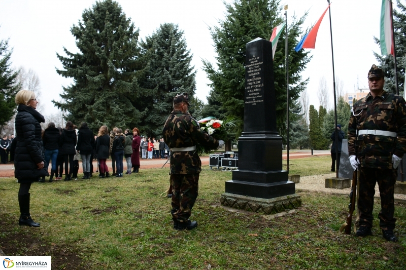 Koszorúzások Március 15.-e alkalmából 