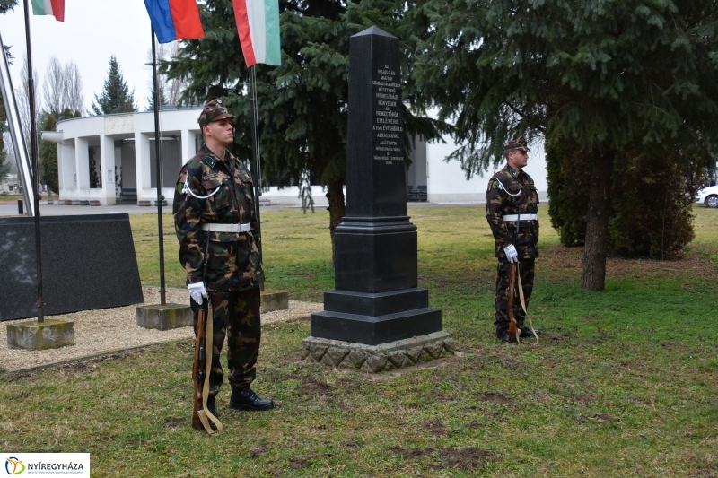 Koszorúzások Március 15.-e alkalmából 