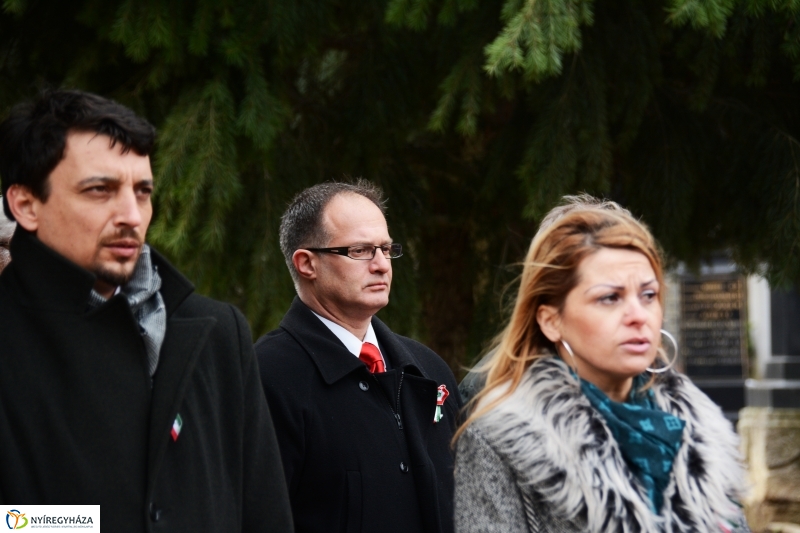 Koszorúzások Március 15.-e alkalmából 