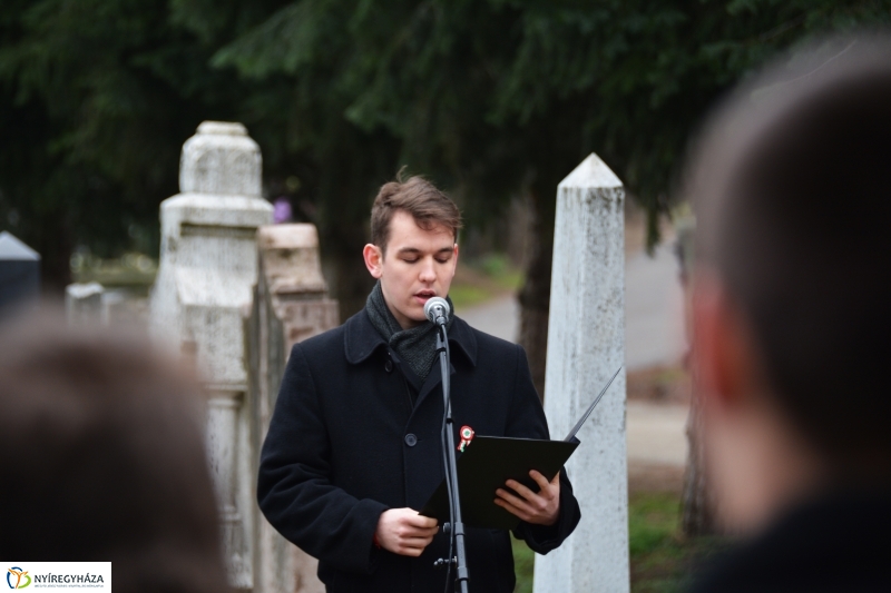 Koszorúzások Március 15.-e alkalmából 