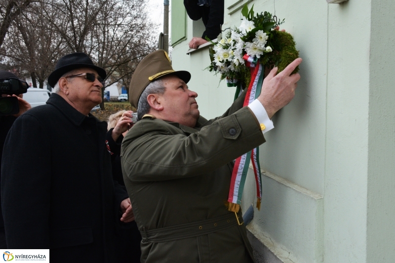 Koszorúzások Március 15.-e alkalmából 