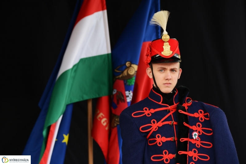 Március 15-i ünnepség a nyíregyházi Kossuth téren