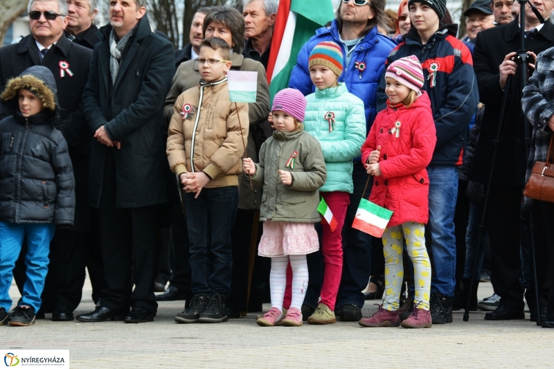 Március 15-i ünnepség a nyíregyházi Kossuth téren