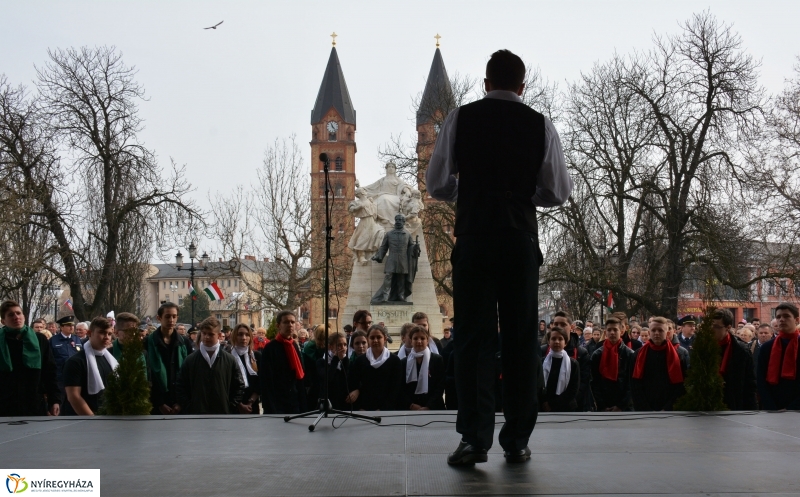 Március 15-i ünnepség a nyíregyházi Kossuth téren