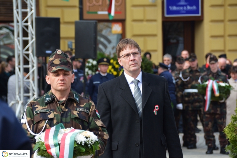 Március 15-i ünnepség a nyíregyházi Kossuth téren