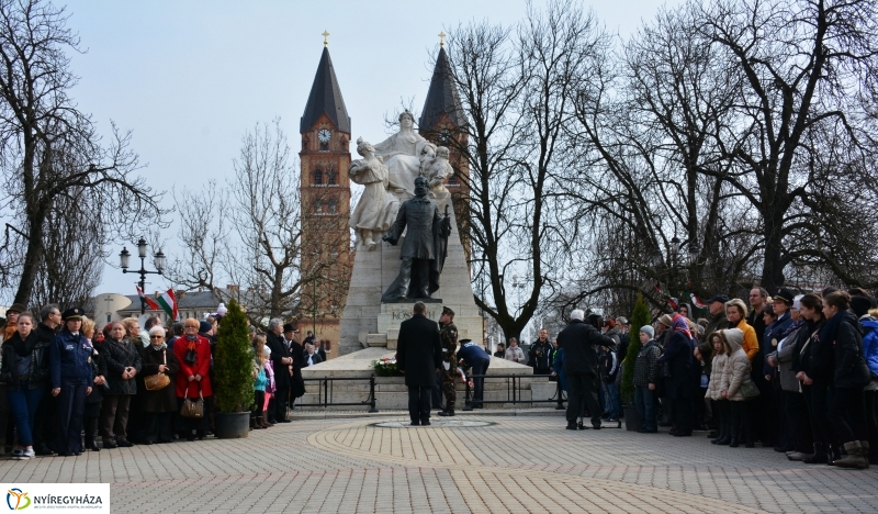 Március 15-i ünnepség a nyíregyházi Kossuth téren