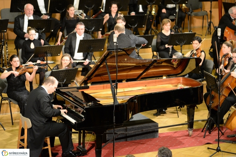 Kodály Filharmonikus Zenekar a Kodály Hangversenyteremben