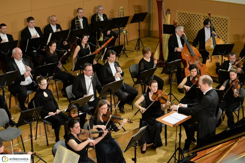 Kodály Filharmonikus Zenekar a Kodály Hangversenyteremben