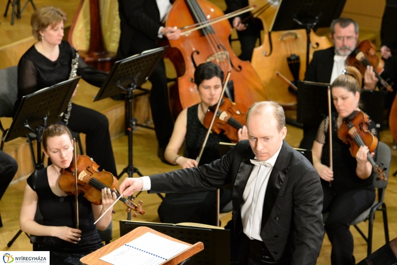 Kodály Filharmonikus Zenekar a Kodály Hangversenyteremben