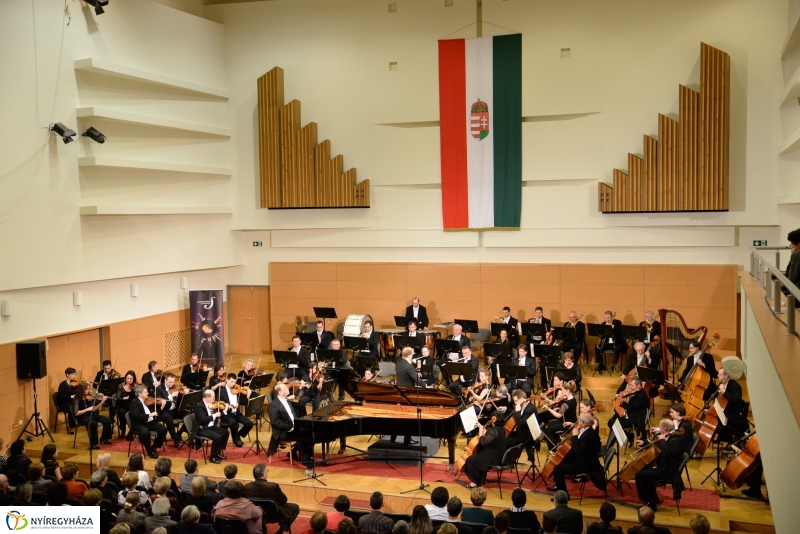 Kodály Filharmonikus Zenekar a Kodály Hangversenyteremben