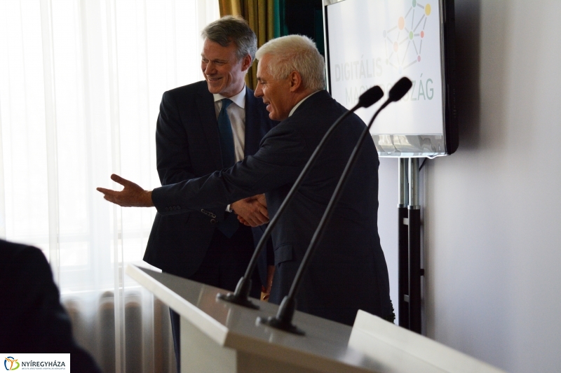 Digitális Magyarország Sajtótájékoztató Nyíregyházán