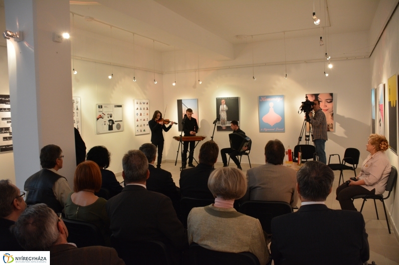 Plakát Kiállítás megnyitó a Pál Gyula teremben