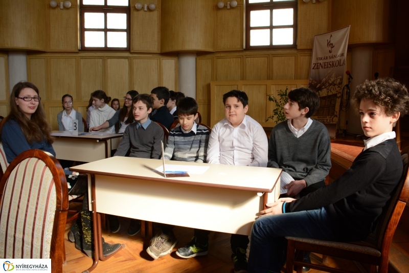 Vetélkedő a Nyíregyházi Vikár Sándor Zeneiskolában