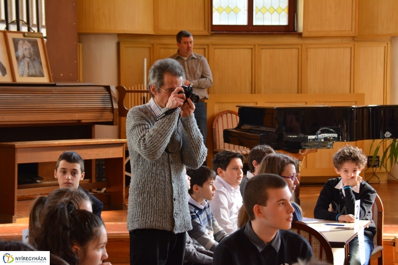 Vetélkedő a Nyíregyházi Vikár Sándor Zeneiskolában