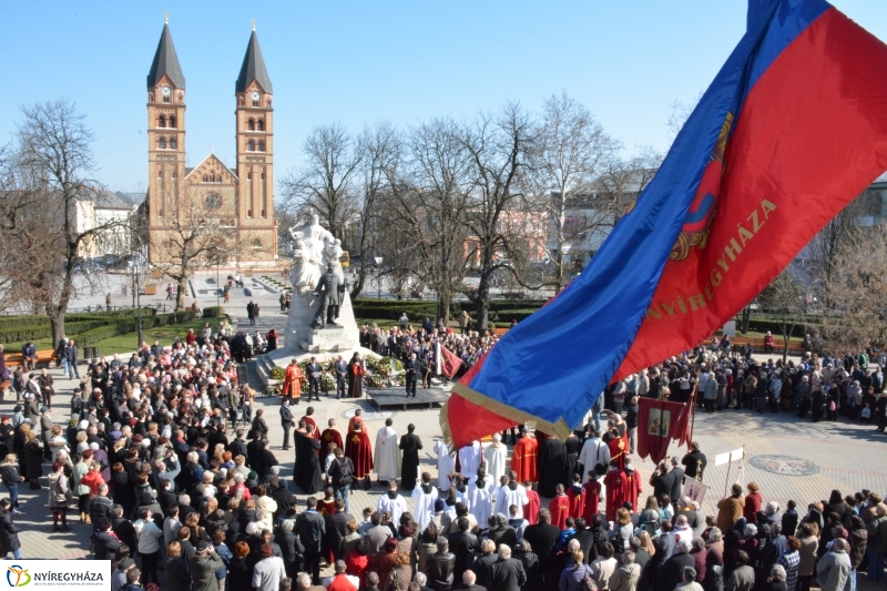 Mária-kegykép Nyíregyházán