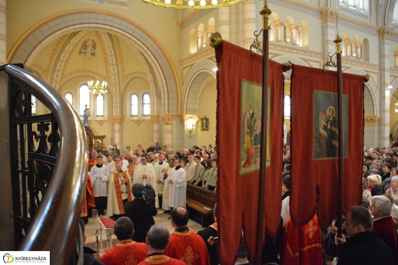 Mária-kegykép Nyíregyházán