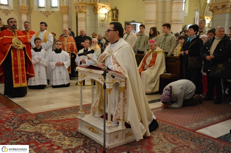 Mária-kegykép Nyíregyházán