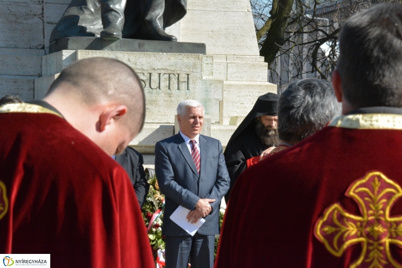 Mária-kegykép Nyíregyházán