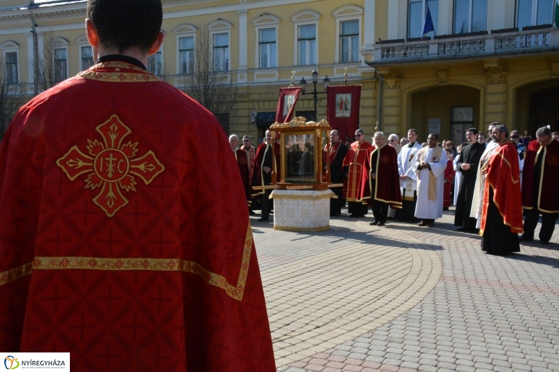 Mária-kegykép Nyíregyházán