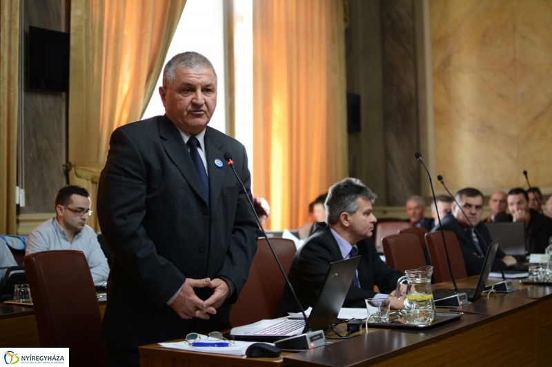 Közgyűlés a Városházán