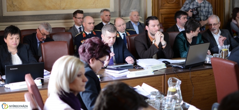 Közgyűlés a Városházán