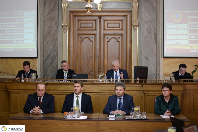 Közgyűlés a Városházán