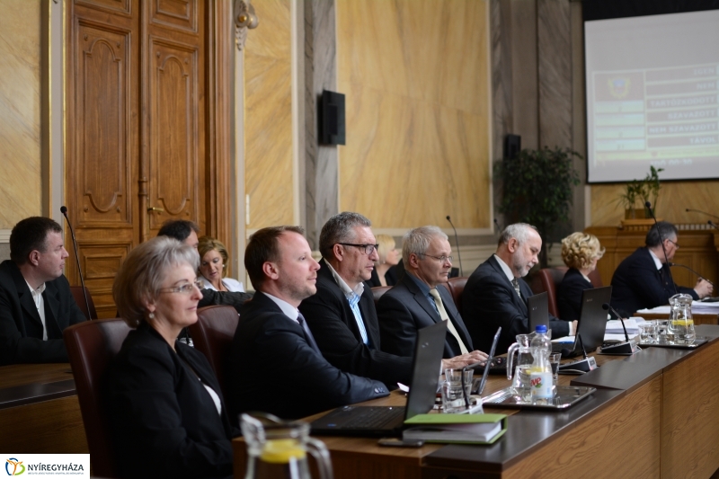 Közgyűlés a Városházán