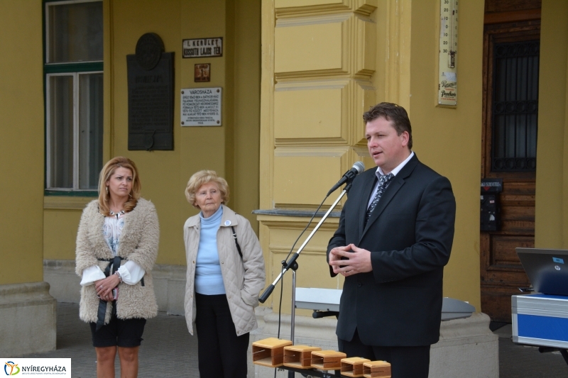 Autizmus Világnapja a Kossuth téren