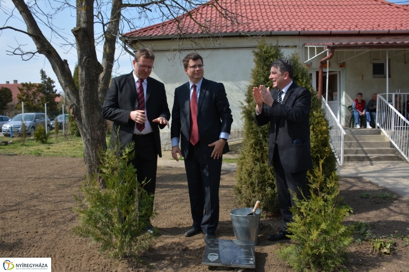 Idősek otthona épül Nyírturán