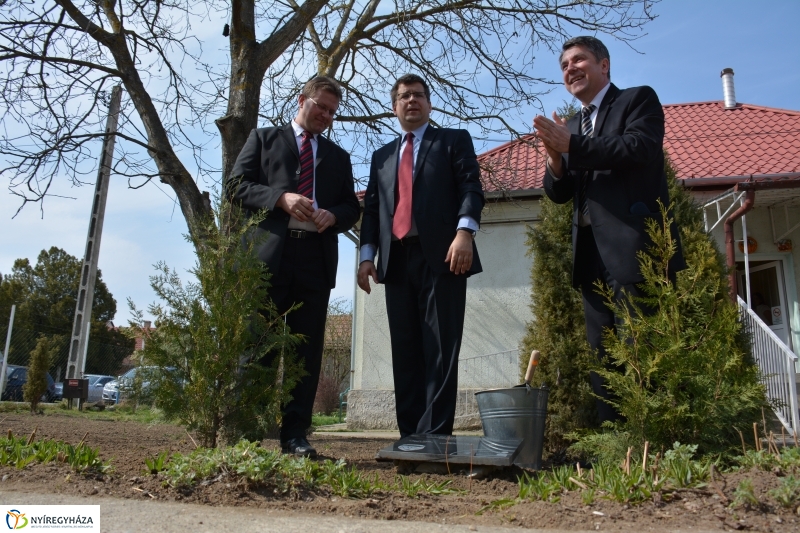 Idősek otthona épül Nyírturán