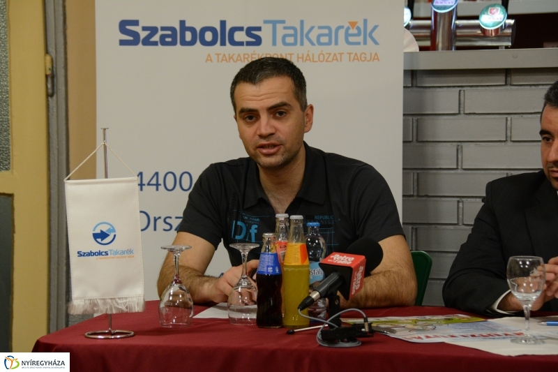 Nyuszifutás Sajtótájékoztató