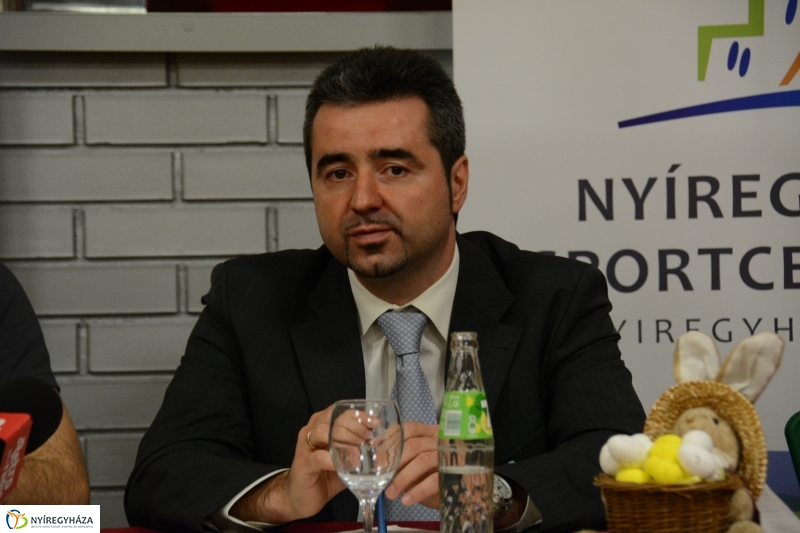 Nyuszifutás Sajtótájékoztató