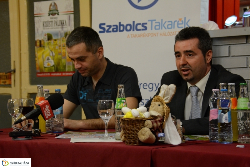 Nyuszifutás Sajtótájékoztató