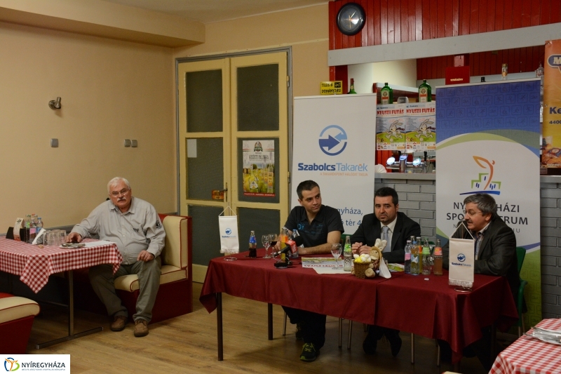 Nyuszifutás Sajtótájékoztató