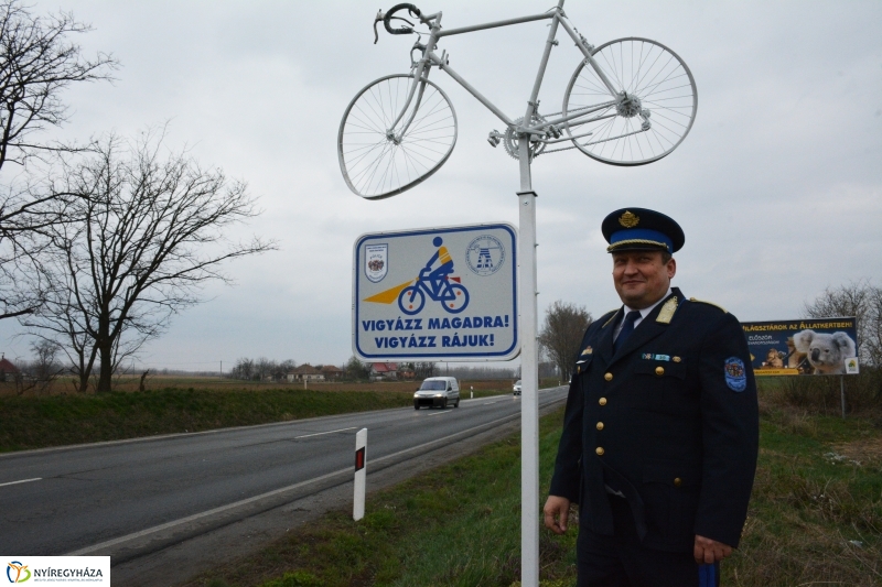 Vigyázz magadra! Vigyázz rájuk! Baleset megelőzés a Tokaji úton