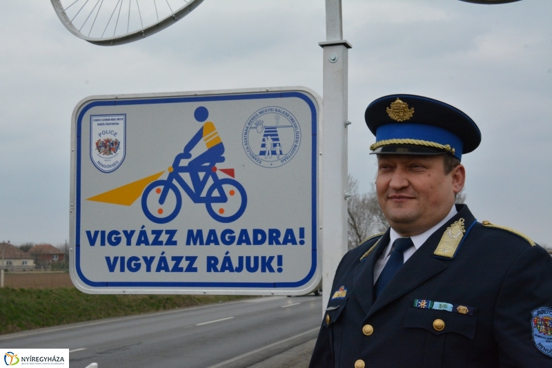 Vigyázz magadra! Vigyázz rájuk! Baleset megelőzés a Tokaji úton