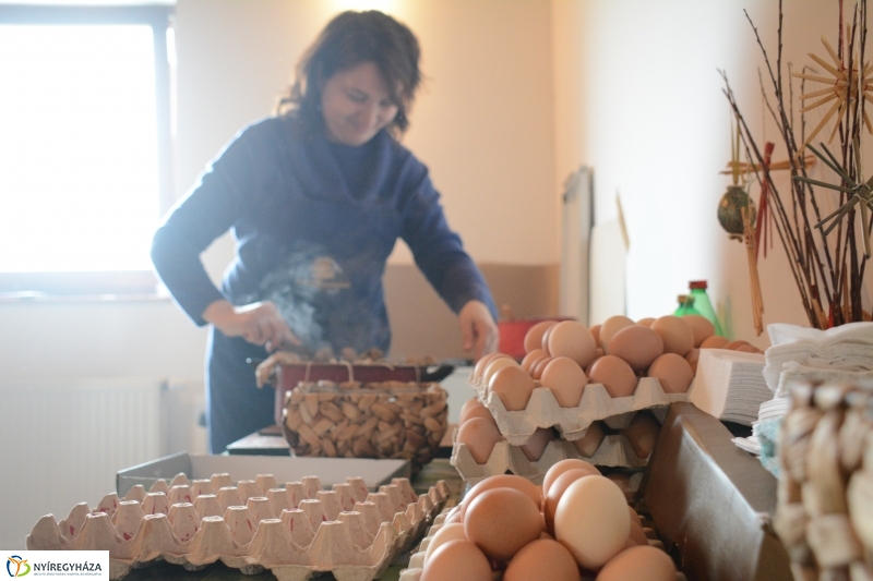 Tojásfestés a Sótói Múzeumfaluban