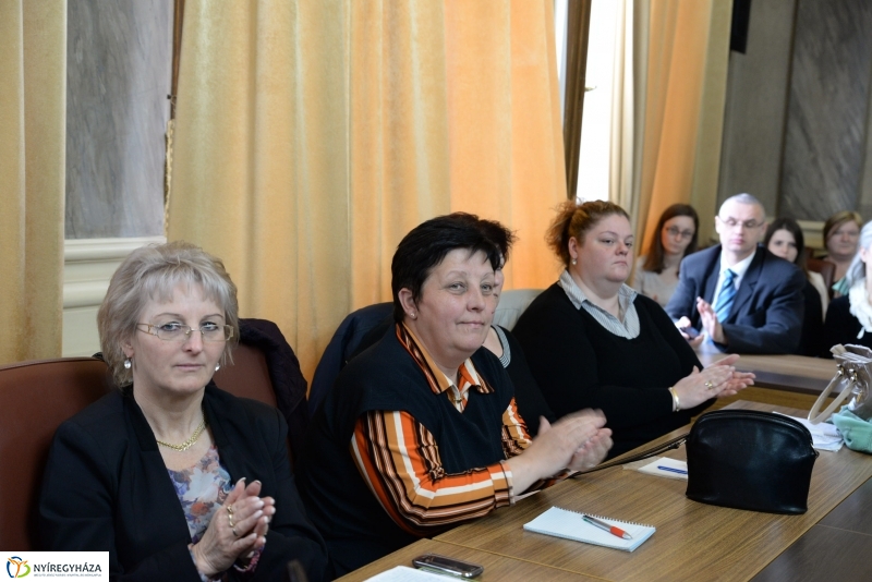 Konferencia a Városházán