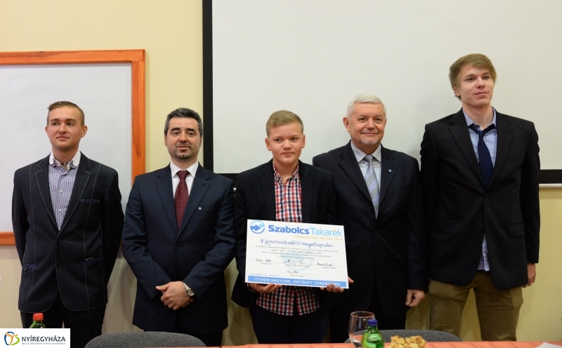 Sajtótájékoztató sportolók támogatásáról 