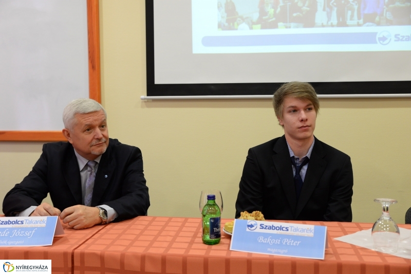 Sajtótájékoztató sportolók támogatásáról 