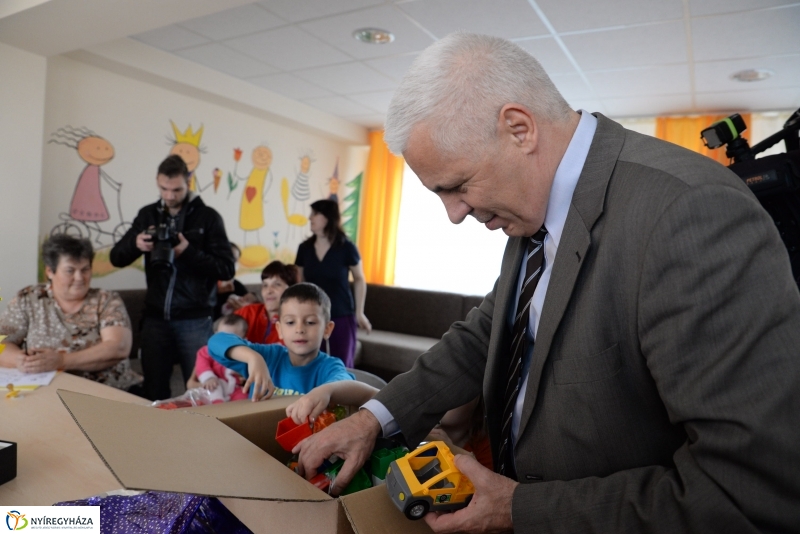 Családok átmeneti otthona