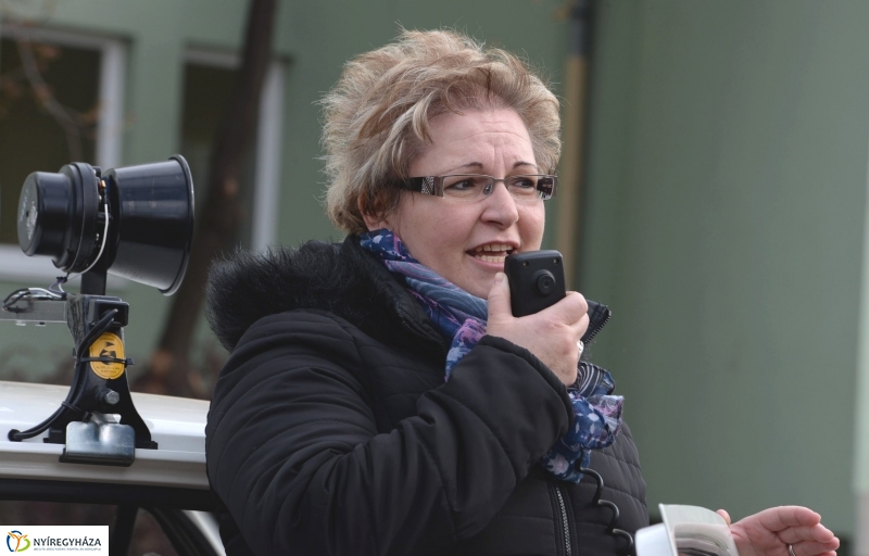 Kommandós bemutató a Bem József Általános Iskolában