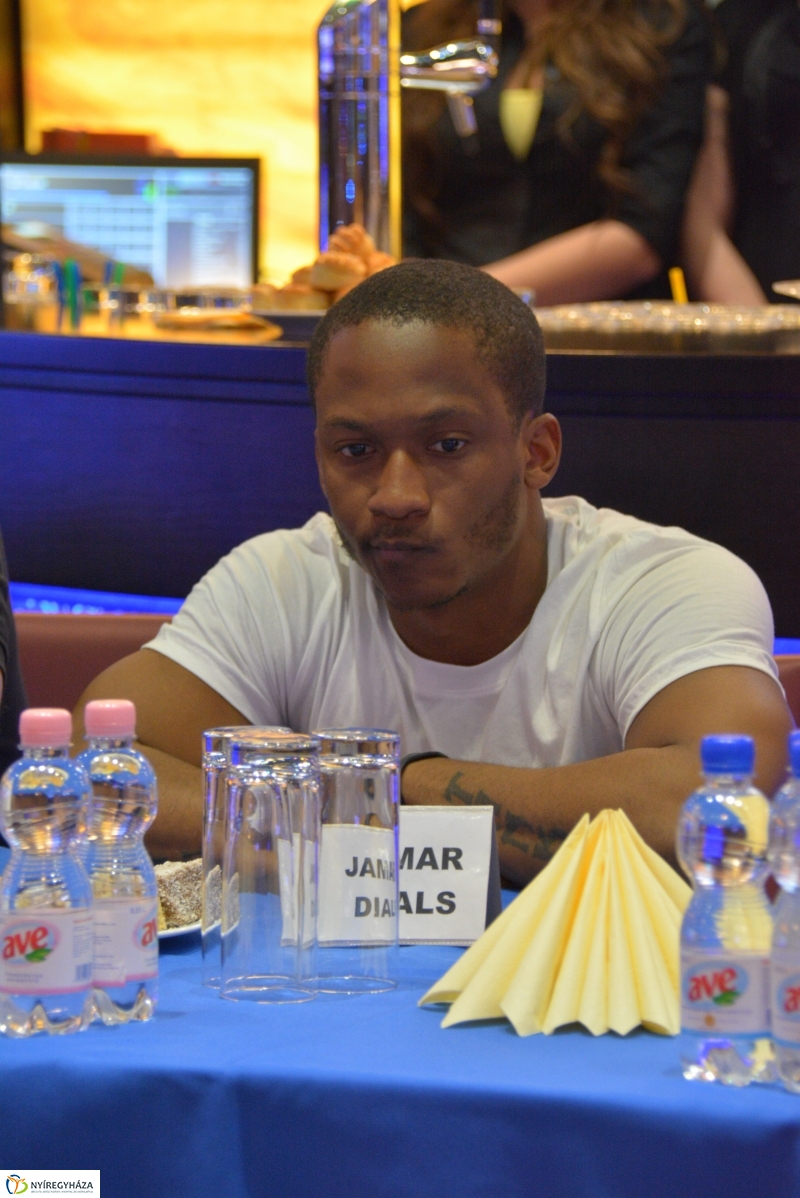 Nyíregyháza Tigers Sajtótájékoztató az Onyx Casinóban