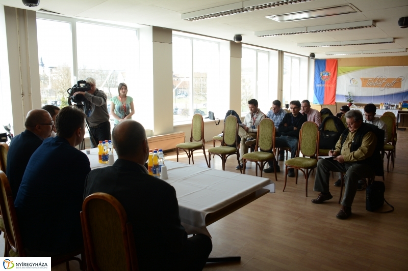 Kosárlabda Sajtótájékoztató a Bujtosi Szabadidő csarnokban