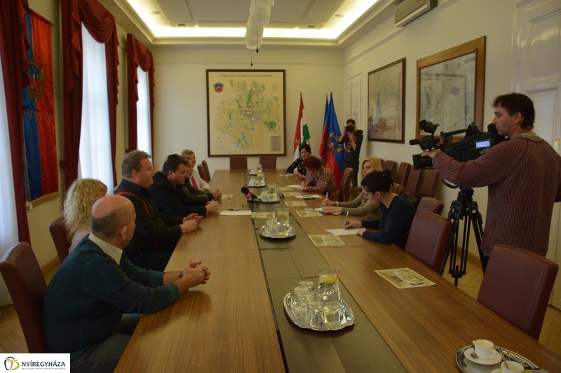 Tavaszi Néptáncgála Fúvósokkal Sajtótájékoztató