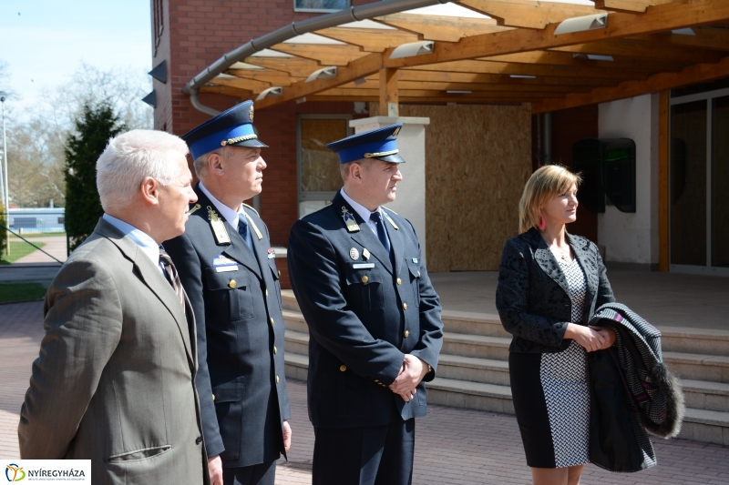 Sóstógyógyfürdő - Gyógyászati Központ