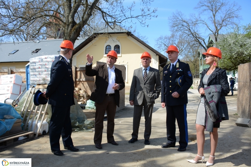 Sóstógyógyfürdő - Gyógyászati Központ