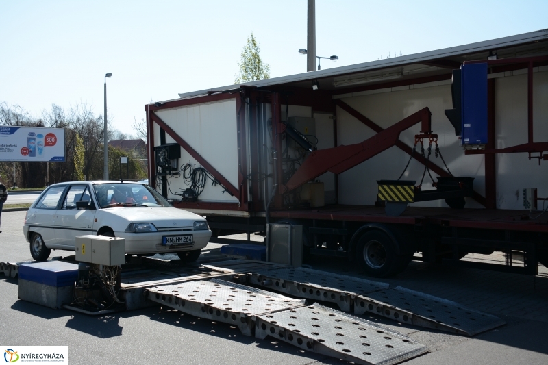 Közlekedésbiztonsági nap a NyírPláza parkolóban