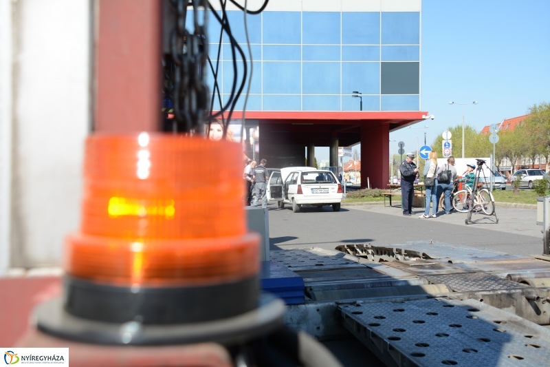 Közlekedésbiztonsági nap a NyírPláza parkolóban