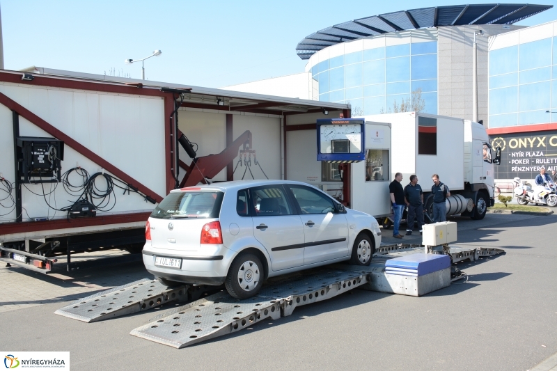 Közlekedésbiztonsági nap a NyírPláza parkolóban